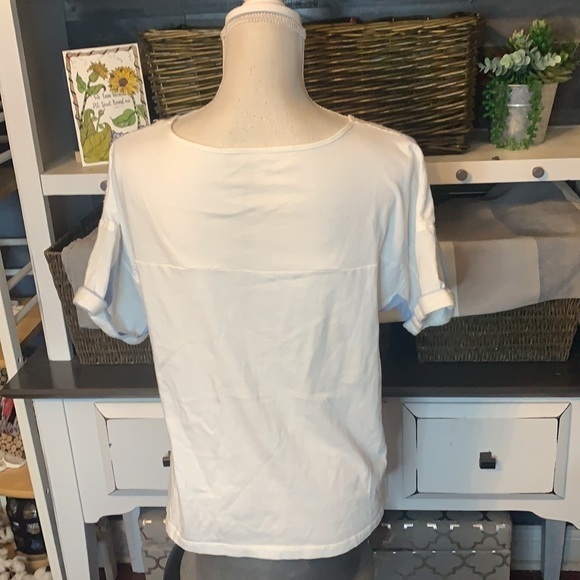 Chico’s Blue & White‎ Top w/Gold Detail Size 1 - Picture 5 of 9